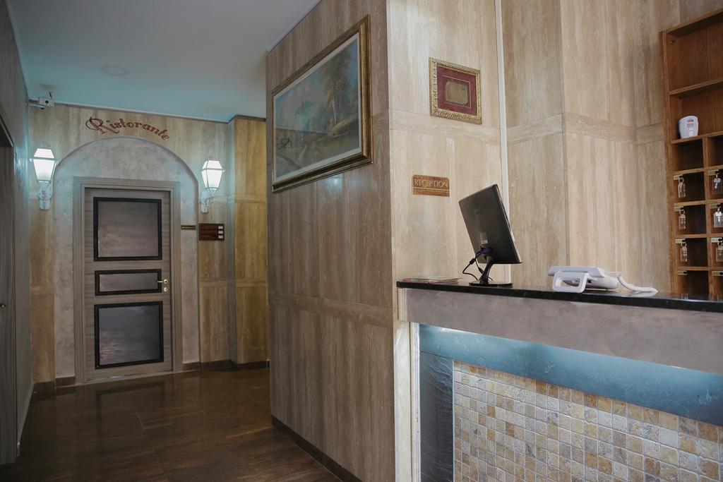 Maximo Hotel Тиволи Экстерьер фото