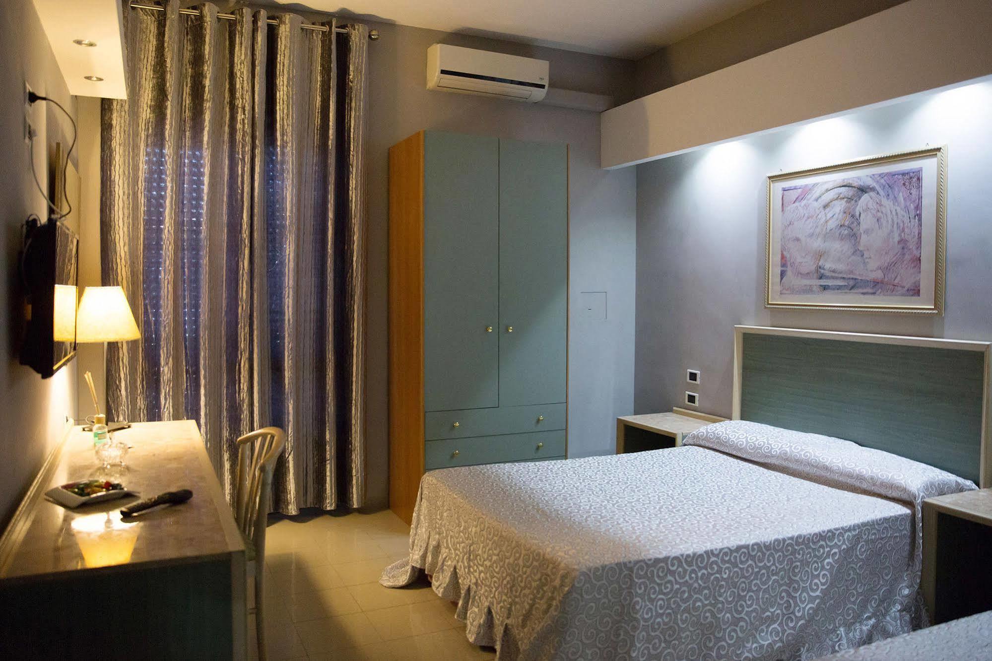 Maximo Hotel Тиволи Экстерьер фото