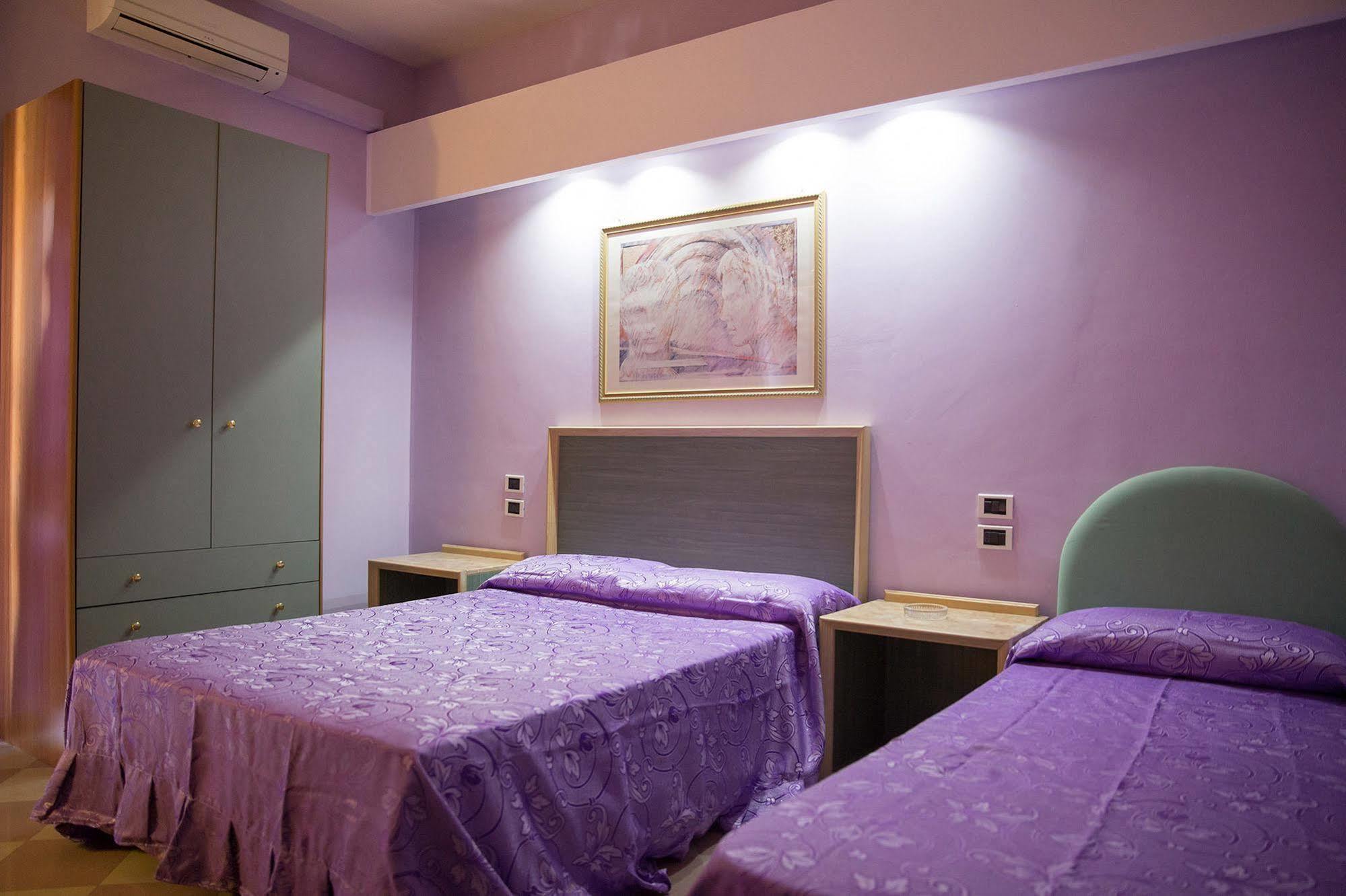 Maximo Hotel Тиволи Экстерьер фото